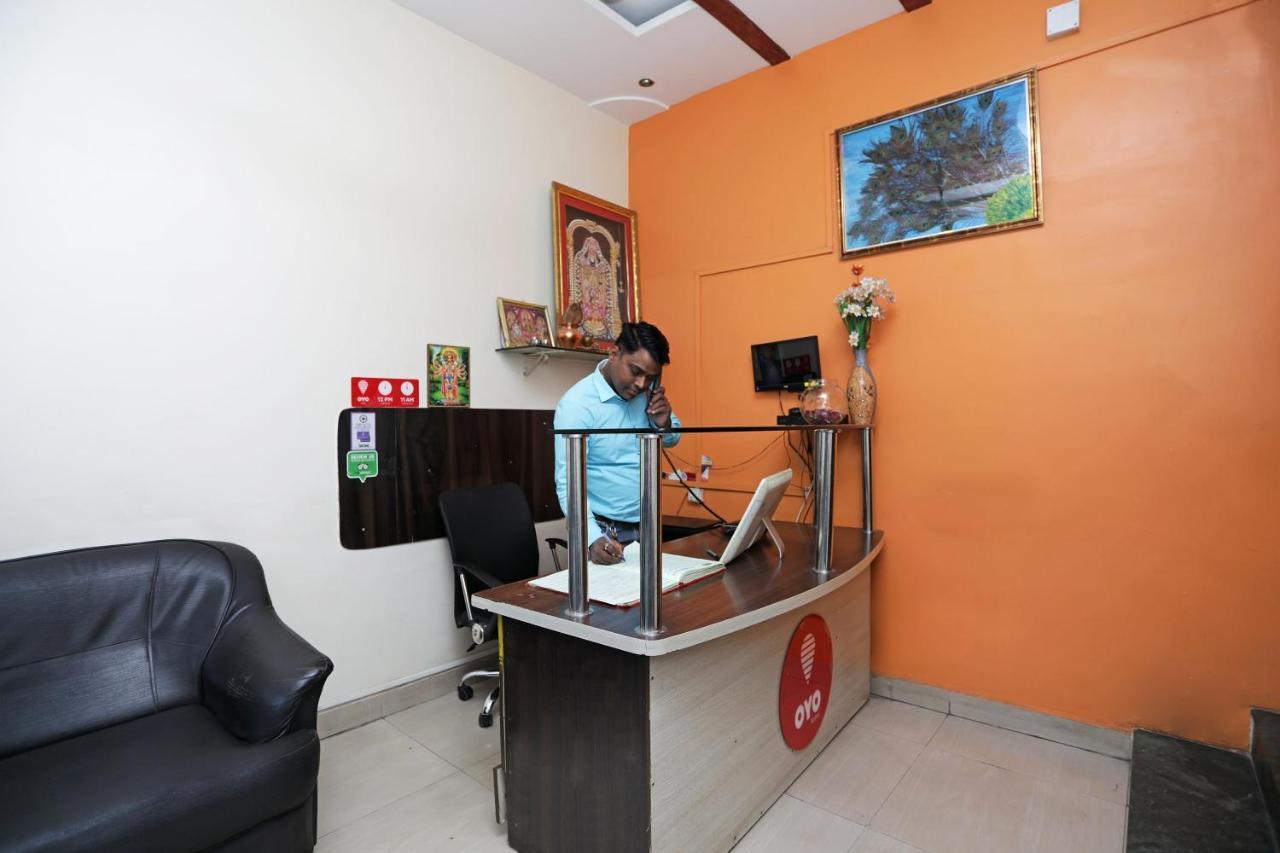 Oyo 704 Kharadi Apartment *