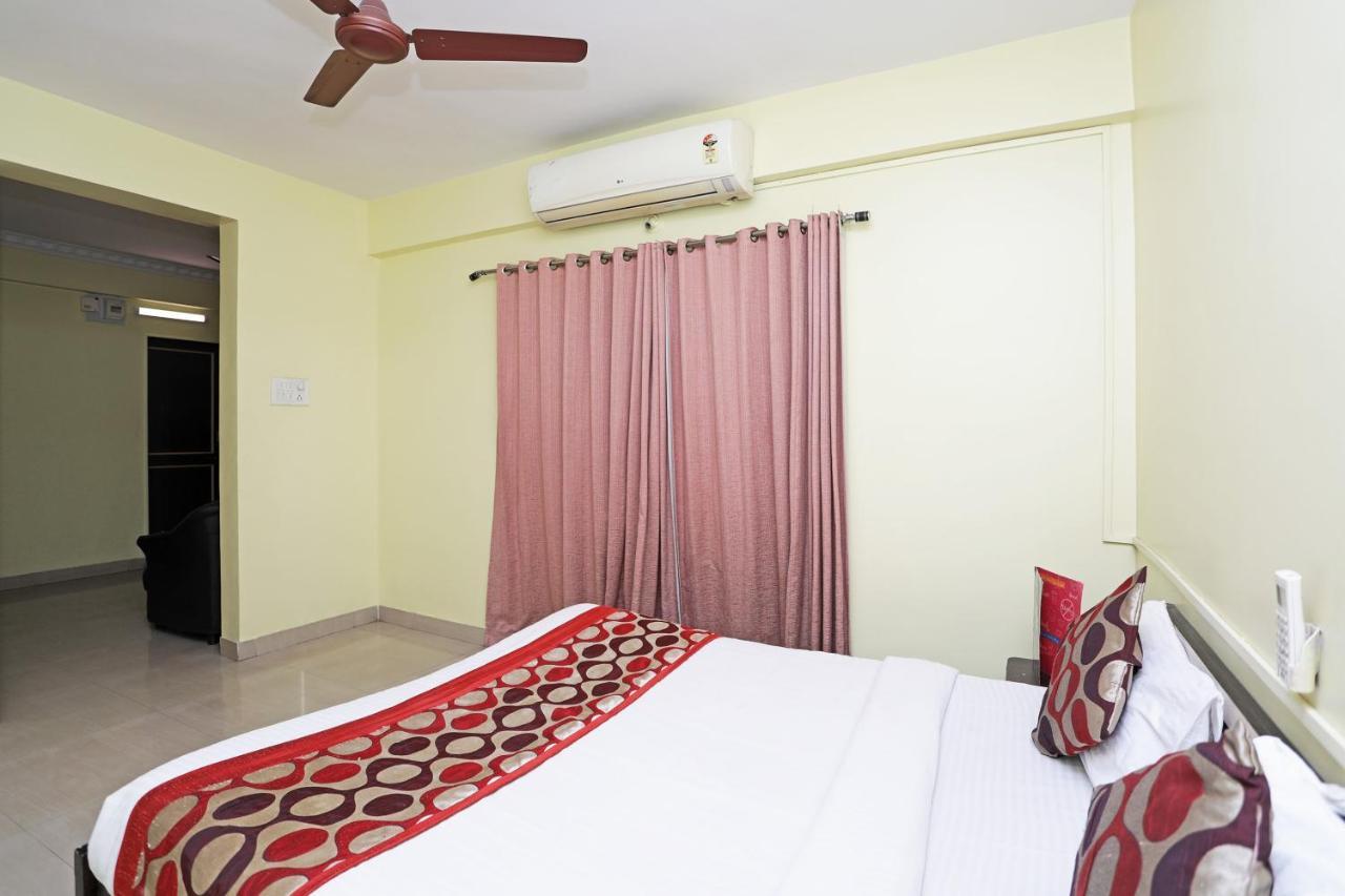 Apartment Oyo 704 Kharadi